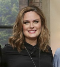 superstore emily deschanel cameo