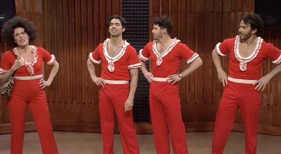 SATURDAY NIGHT LIVE Sally OMalley Jonas Brothers